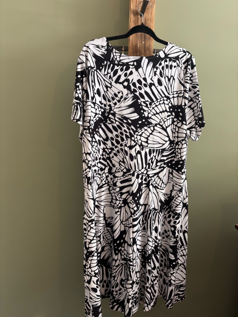 156.) 🤍SALE🤍Penmans / Black and White Butterfly Print Dress - Picture 4 of 5